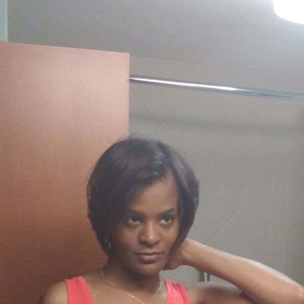 Meet your Posher, Kishia